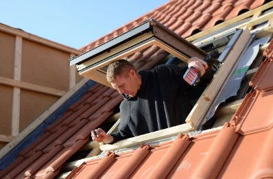 Pose de fenêtres de toit Velux à Blésignac